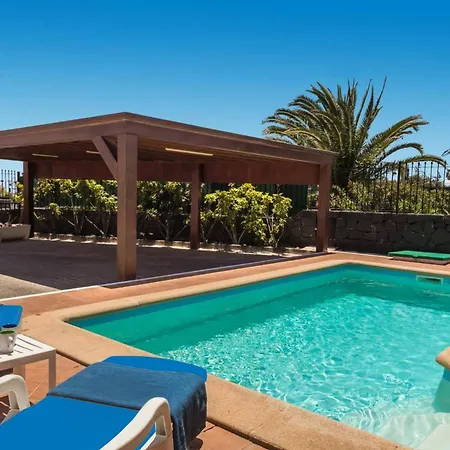 Siroco Lanzarote By بلايا بلانكا